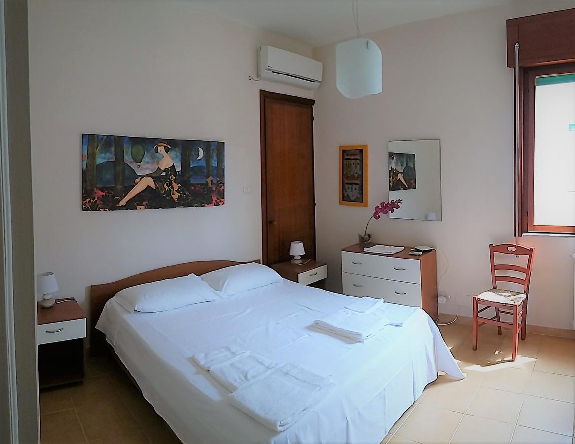 B&B Delfis Gallipoli Bagian luar foto